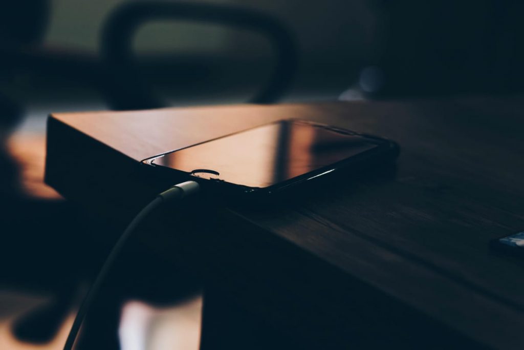 медленная зарядка iPhone