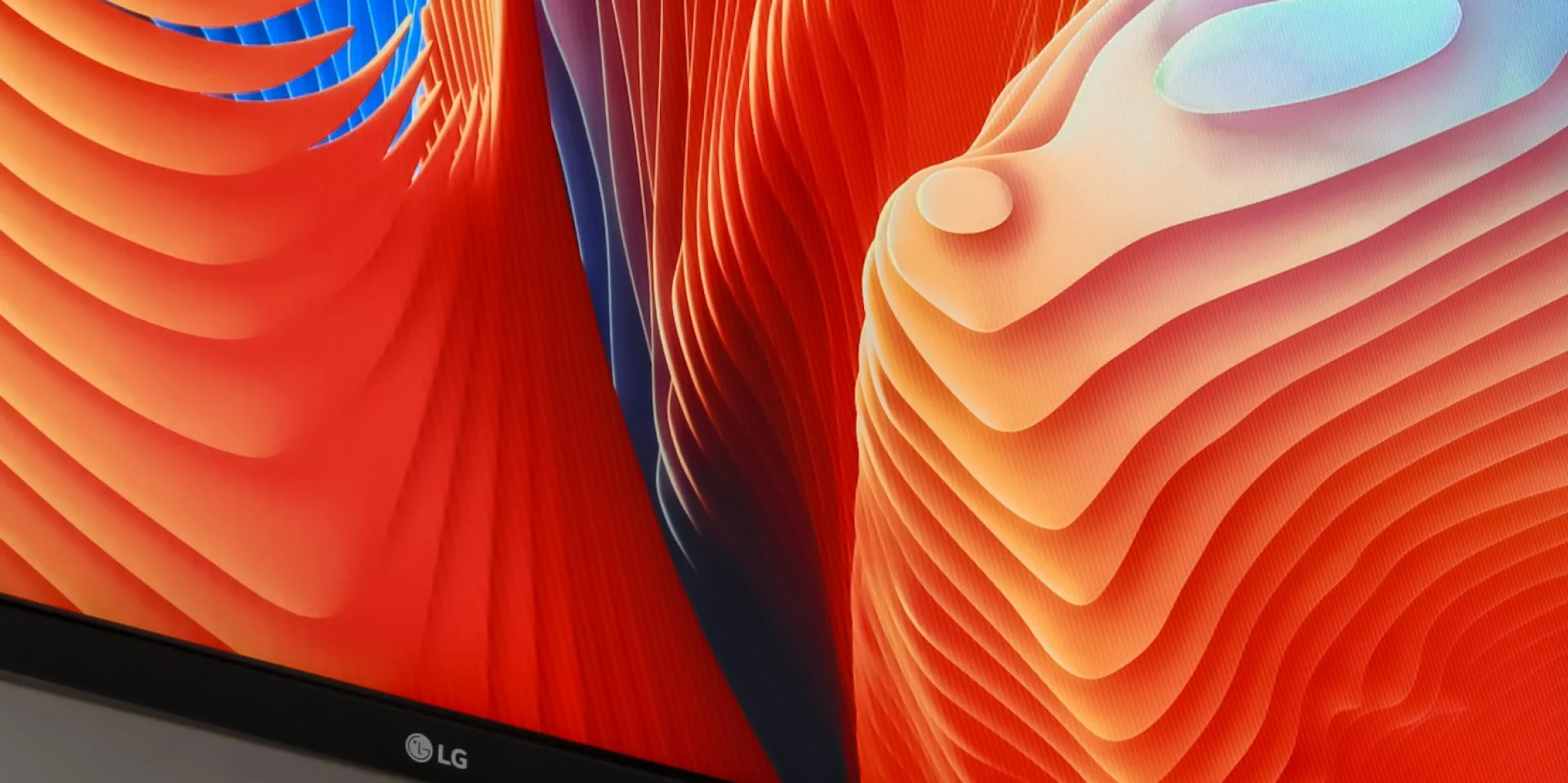 LG: OLED-экраны на 10 лет дольше? Прощайте, металлические маски!